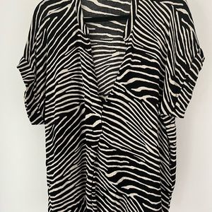 H&M short sleeved zebra blouse in perfect condition